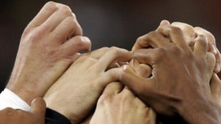 Agence_du_Sport's tweet photo. "Le racisme n’a pas sa place ds le sport qui unit, réunit des personnes de cultures, couleurs et religions différentes. Ns devons collectivement rester garants de ces valeurs, être vigilants et condamner ces actes"
Claude Onesta #tousuniscontreleracisme #tousuniscontrelahaine https://t.co/0Qzfwn5MCm