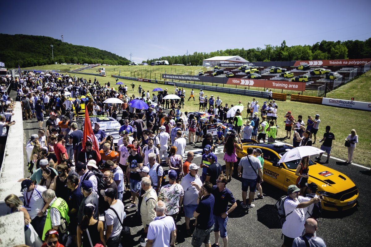 On this day in 2019, we made our @Autodrominfo 🇨🇿 debut and it was @nicolorocca who came out the winner in #EuroNASCAR PRO ahead of <a href="/stienes_longin/">stienes longin</a> and <a href="/FerrandoNascar/">Thomas Ferrando</a> 

#NASCAR #PureRacing #NWES