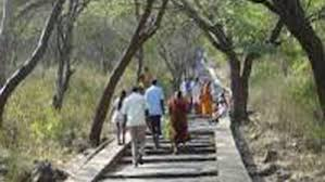  #Thread  #DidYouKnow 1/n #Theerthamalai is Lord Shiva Temple, located at Dharmapuri Dist, Tamil Nadu. The name Theerthamalai in Tamil means Hill with Holy Water. Theerthamalai is a village situated about 16 km (about 9.9 mi) northeast of Harur.