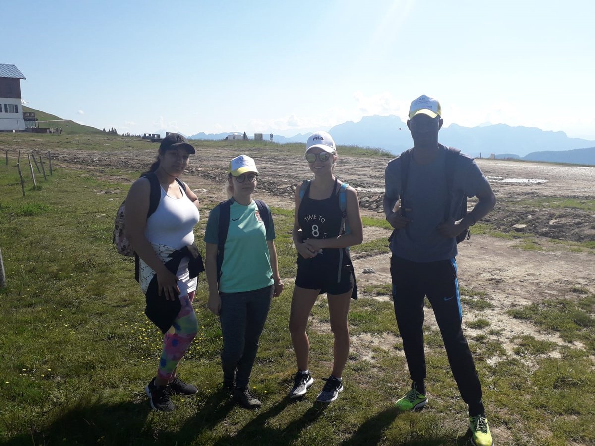 MLJBA74's tweet photo. [ PlanB 16-17 ans ]
Une belle journée🌞de cohésion au Semnoz !
Plan B 16-17 ans c'est aussi des activités 🚶🚶‍♀️pour le plaisir de se découvrir et se dépasser 💪!
Plus d'infos sur le dispositif 👉 https://t.co/hN8cFteCCI
#MaMissionLocale2020 #Annecy #Avenir https://t.co/2a9wM5kFxU