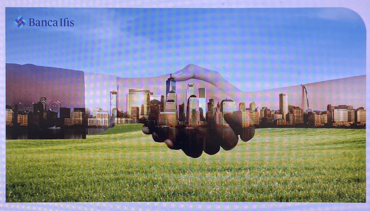 MarchiSim's tweet photo. #BancaIfis approda in tv con il desiderio di condividere con più persone possibili la propria identità...il valore di crescere insieme #IfisDay #IfisOnAir https://t.co/DwJmKiu3lK