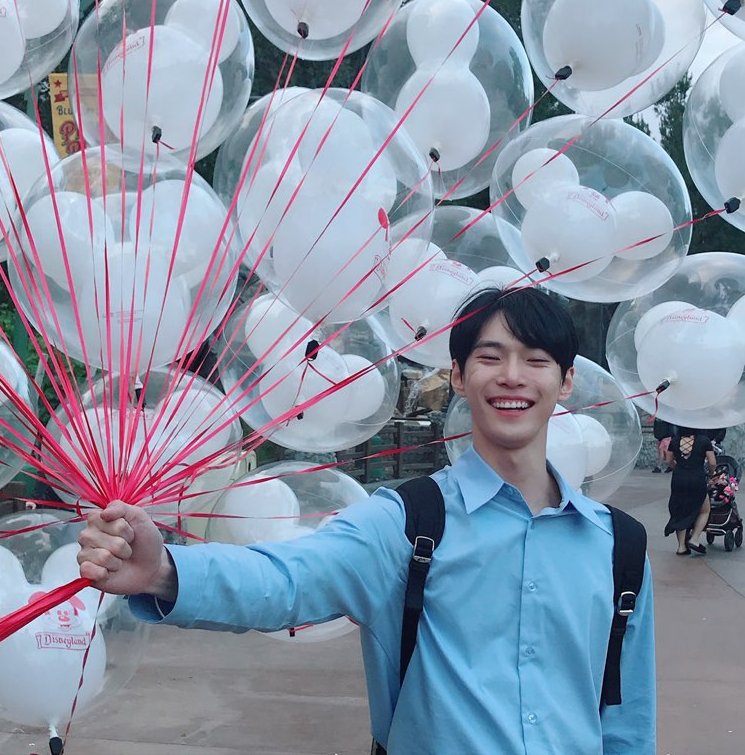 อยากได้ลูกโป่งเหรอซื้อให้ก็ได้