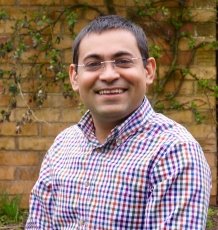 UofE_Research's tweet photo. Funding of almost £1 million to help scientists unravel genetic mysteries of a rare form of #diabetes. @Kash_A_Patel has secured funding under @wellcometrust’s Clinical Research Career Development Fellowship @ExeterMed #Exeterdiabetes  https://t.co/PhvkuqDIlv #ExeterHealthyAgeing https://t.co/bnh06eoID0