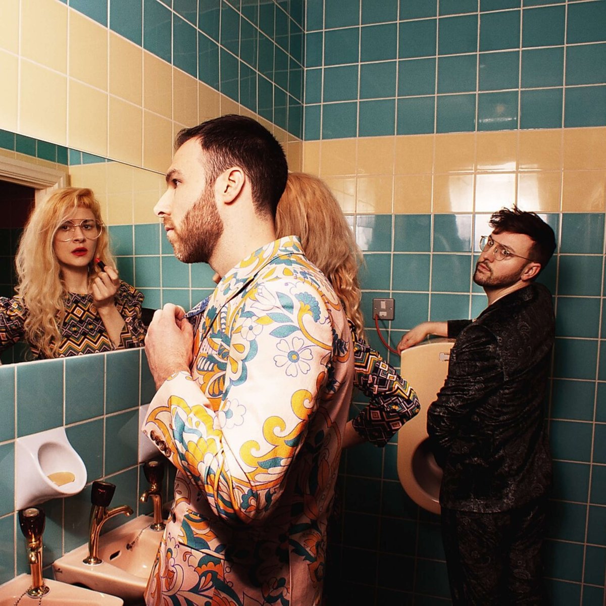 getitshared's tweet photo. 'New Job' is the latest single by trio #DanceLessons creating a new genre what they describe as Serrated Pop 🎶  Ana explains, "The song shows the similarities in perspective of two people post-breakup, both using distractions to mask the sadness." #GetItShared https://t.co/JwgNOleTXI
