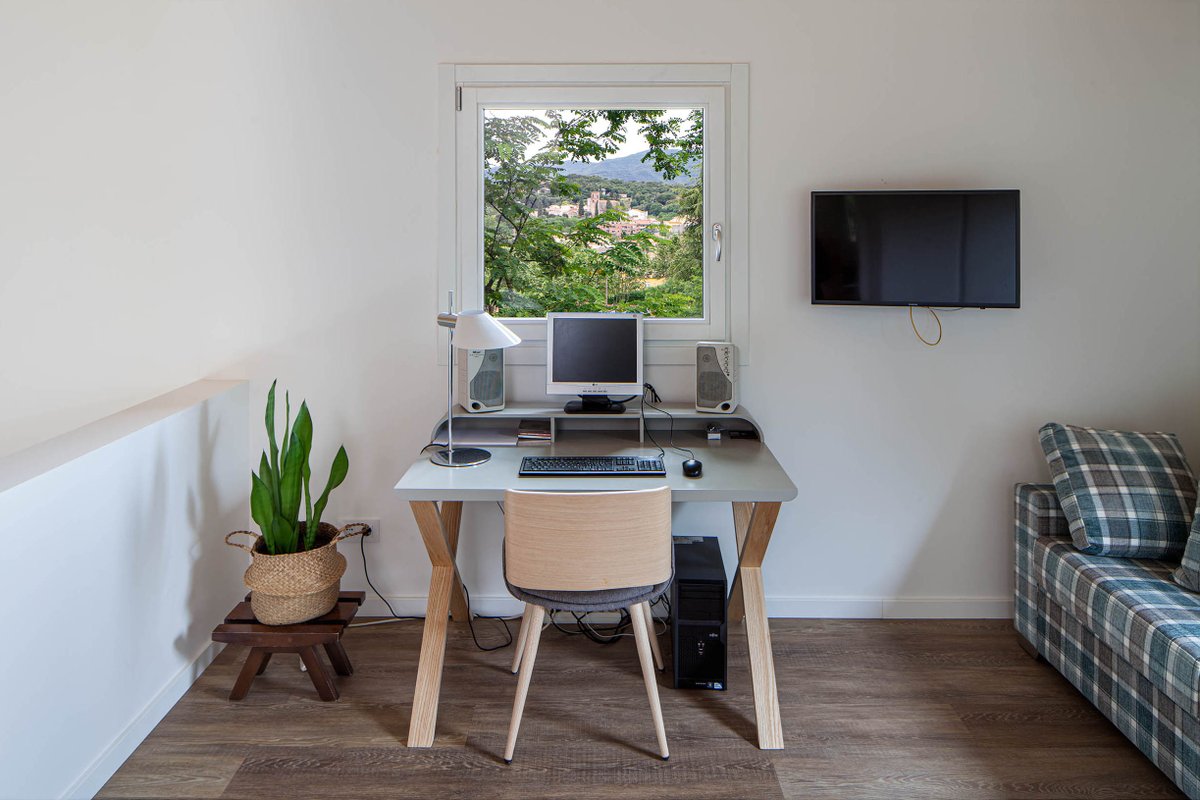 HouseHabitat's tweet photo. Los lunes desde la oficina en la #casa #biopasiva de #santperedevilamajor son menos lunes :) #FelizSemana #construcción #madera #bienestar #casapasiva #nZEB #hogarsaludable #baixmontseny https://t.co/ZtDRn2nUap
