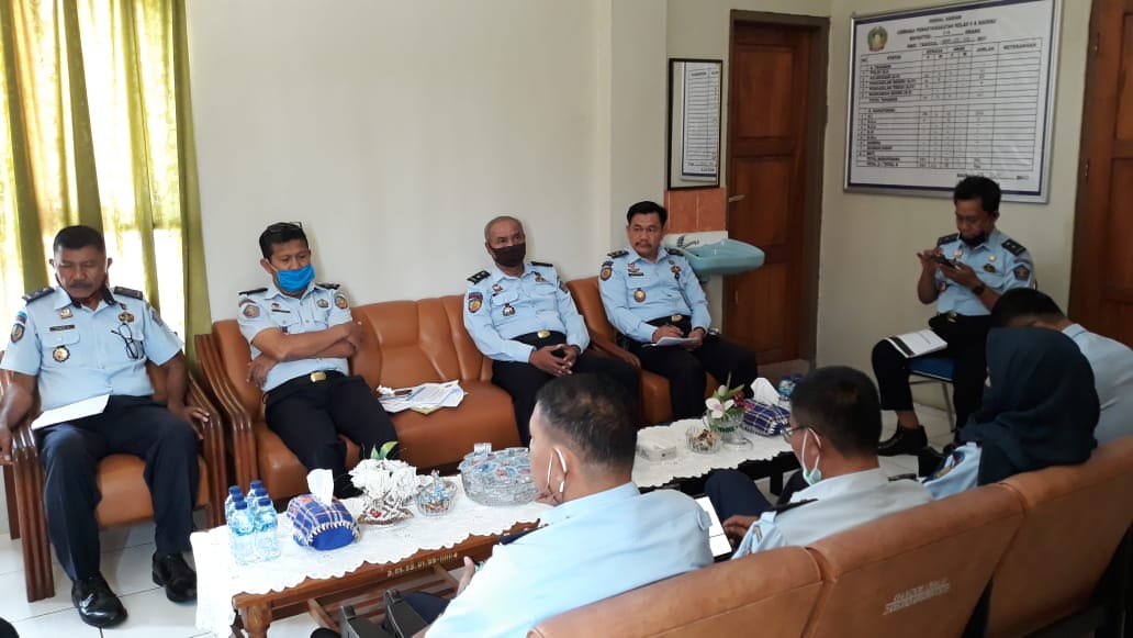 Rapat Gabungan Tim Kerja ZI Menuju WBK Di Lapas #Baubau UPT <a href="/DITJEN_PAS/">DitjenPemasyarakatan</a> Dengan Agenda Rapat : Catatan Hasil Evaluasi Tim Penilai Internal (TPI) Inspektorat Jenderal @Kemenkumham_RI Dan Rencana Kerja Tahunan Reformasi Birokrasi Kemenkumham R.I