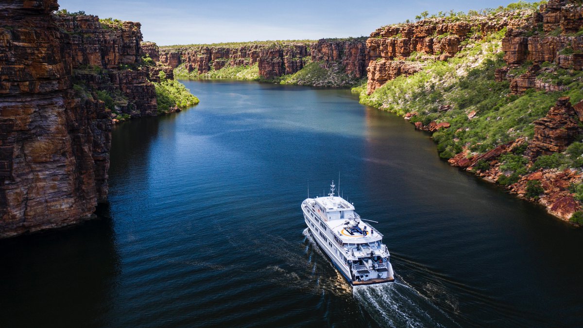 MVTrueNorth's tweet photo. ~ RETURN TO ADVENTURE ~
Red gorges, endless blue skies, white sandy beaches and all manner of Australian wildlife! The TRUE NORTH will recommence Kimberley operations very soon. #returntoadventure #WanderoutYonder #AdventureAwaits https://t.co/CtwAKPdrWz