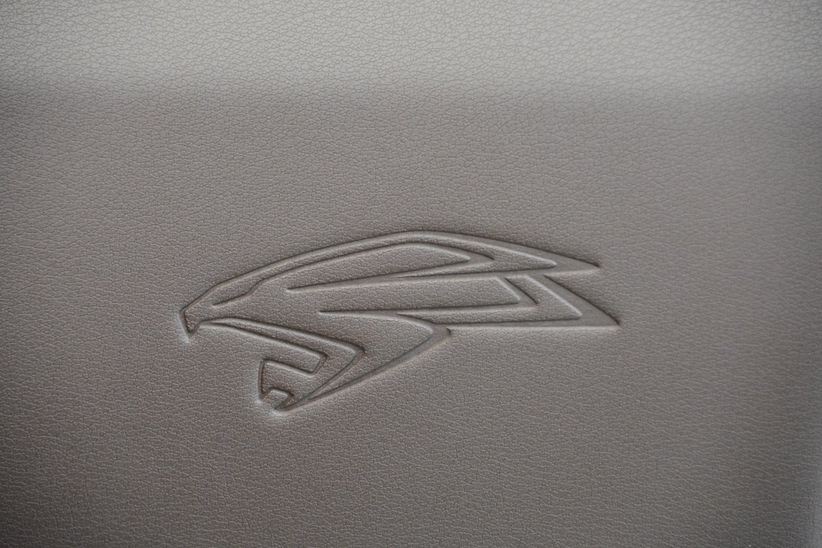 トヨタ自動車株式会社 ハリアーインサイドストーリー このクルマでお客様を笑顔に を合言葉に 高岡工場では一台一台心を込めてハリアーを生産しています 新型ハリアーに想いが吹き込まれていく様子をちょっとだけのぞき見してみましょう トヨタ自動車株式会社 ハリアーインサイドストーリー このクルマでお客様を笑顔に を合言葉に 高岡工場では一台一台心を込めてハリアーを生産しています 新型ハリアーに想いが吹き込まれていく様子をちょっとだけのぞき見してみましょう