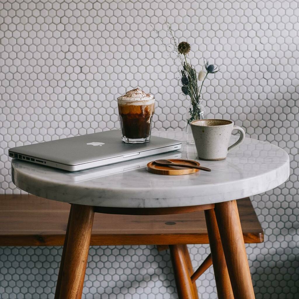 _coffeeguru_'s tweet image. May your coffee be strong and your Monday be short. 
#cupsofcoffee #coffeewithstyle #coffeeanytime #coffeeroasters #coffeeyouneed #coffeefacts #coffeeforlunch #instacoffee #coffee #coffeeaddict #specialtycoffeebeans #freshcoffeebeans #coffeecup #coffeein… instagr.am/p/CCBXyTih6H-/