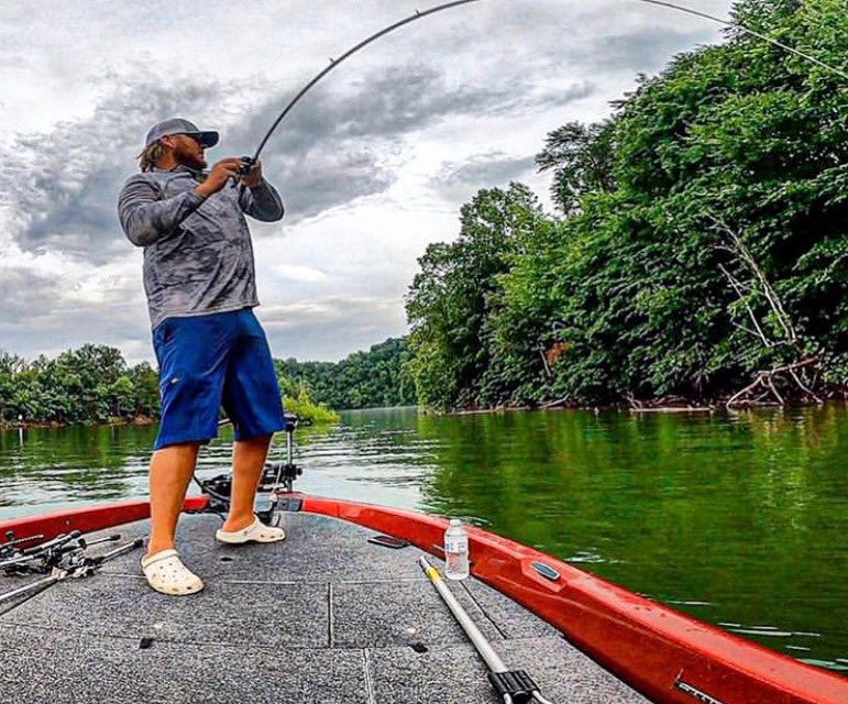 Viciousfishing's tweet photo. Gotta love that hookset putting Vicious to the test! #viciousfishing #viciousfishingline #getvicious #hookset #hammerset #fishing #bassfishing https://t.co/Mow5whl8mt