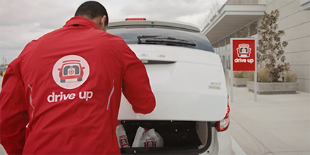SN_news's tweet photo. #Target adds fresh, frozen food to online grocery pickup mix https://t.co/L7xFrhY2wE via @SN_news @Target #targetorderpickup #targetdriveup #onlinegrocery #supermarketnews https://t.co/95ksMwuBQI