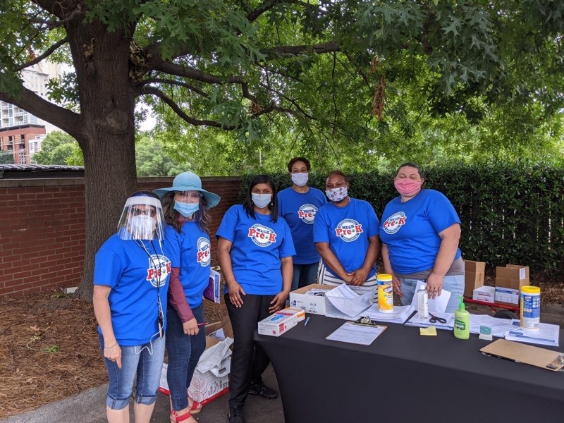 MECKPreK's tweet photo. Our MECK Pre-K team had a great time Saturday during our FIRST Drive-Thru Registration event! 70 families stopped by to register their child for #QualityPreK while being socially distant. Do you have more questions? Join us 6/30 at 6:30PM for a Live Webinar on our FB page. π https://t.co/BbNtKRjQda