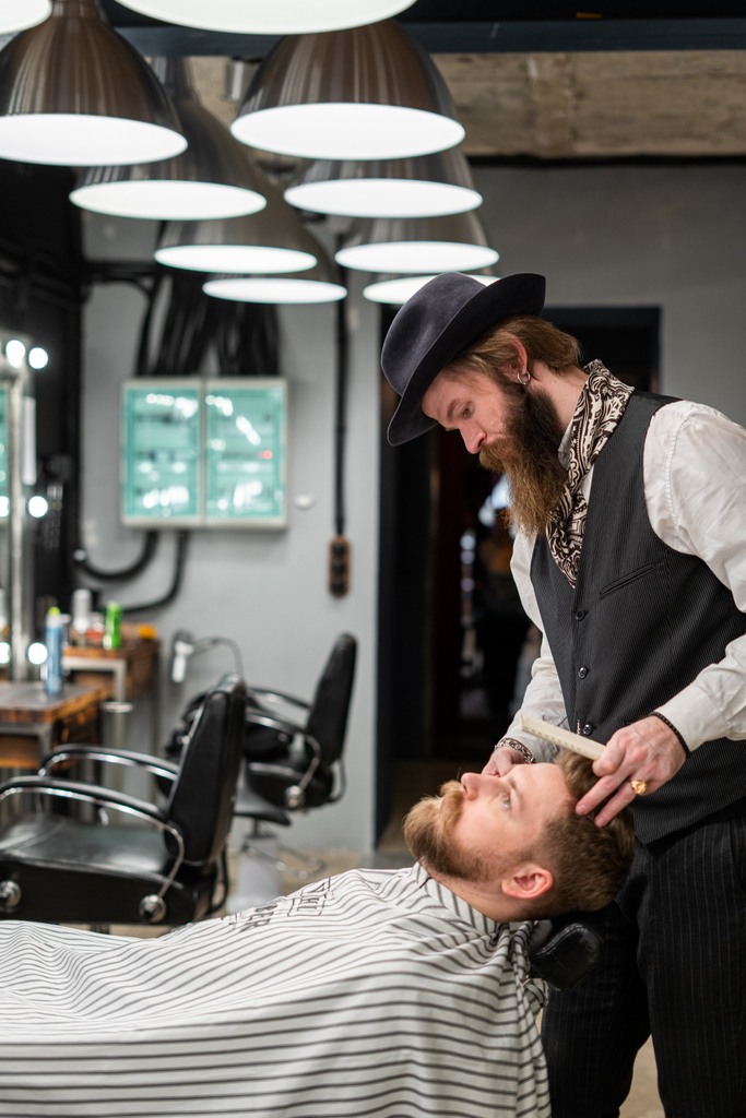 beardedmane1's tweet photo. It's the end of the month, ready to have your beard trimmed yet?⁠
.⁠
.⁠
.⁠
.⁠
.⁠
.⁠
#beardedmen #beards #beardlife #men #beardedmane #beardedvillains #beardbrothers #beardedlife #thebeardguy #careproducts #facialhair #groomingproducts #groomingkits https://t.co/5X8N2vNewv