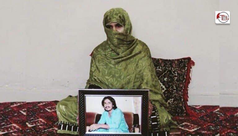 Here Fareeda Baloch can be seen holding a press conference at Mama Qadeer’s fraud ‘missing persons camp’ for her “missing” brother Rashid Hussain.Mama Qadeer has also been promoting her campaign online./141