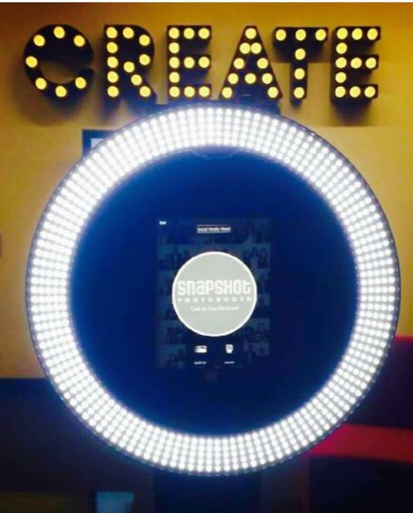 SnapshotPB's tweet image. Imagine it, then create it. 📸 #happymonday #thelumi #customizedevents instagr.am/p/CCBWUfjhzly/