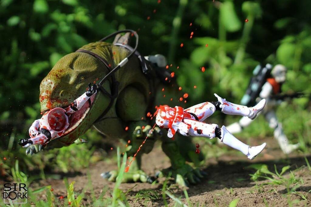 SWTimeShow's tweet photo. @sirdork730 getting gnarly with his toys 👊🏻 use #starwarstimeshow for features #stormtroopers #hasbrotoypic #bloodeffects https://t.co/hihBJUt6af https://t.co/pC3wieTkle