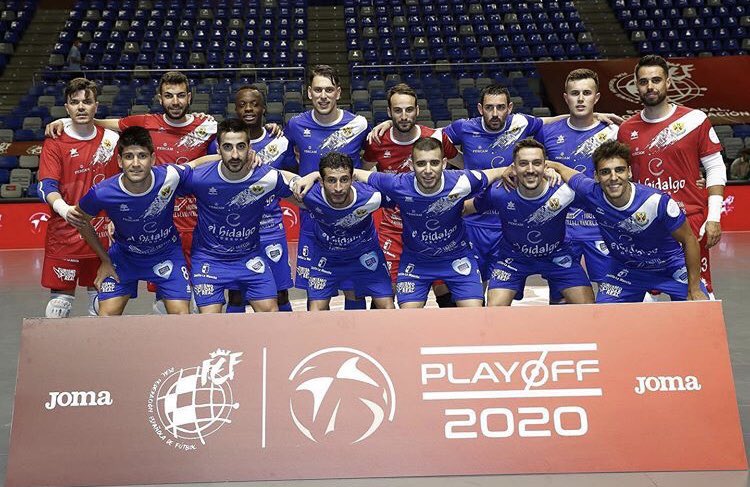 chusman_19's tweet photo. Se acabo una temporada más , después de caer en la semifinal del Play off .
Tempora dura y atípica .
Gracias a todos los que habéis estado siempre apollando y animando .
Gran trabajo y esfuerzo de esta gran familia que somos .
#chusman🦔🤟8️⃣ https://t.co/2keZuW4vuJ