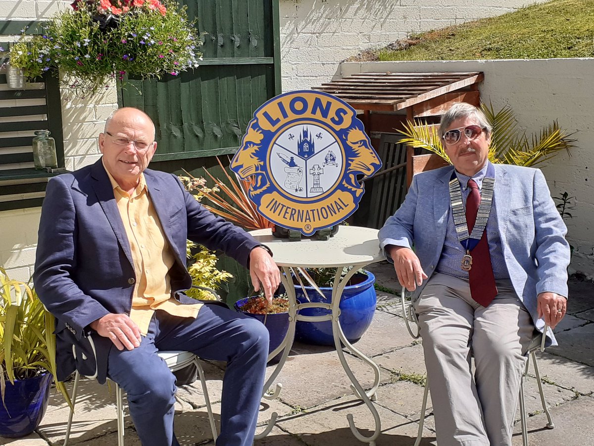 DownpatrickLio2's tweet photo. Raymond Crea-Downpatrick Lions new President. He takes over from John Dennis who said ‘My year, although disrupted by C19, has been very rewarding &amp; I thank Club members &amp; the public for their enthusiasm &amp; support.’ Raymond stated his delight &amp; looks ahead with positivity. https://t.co/vDrPsRVeLR