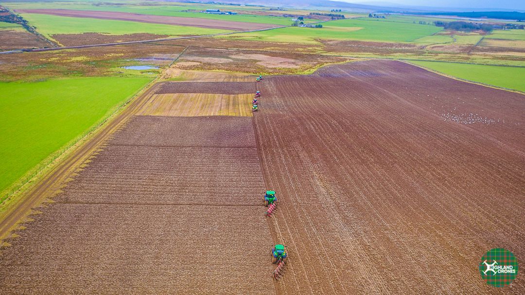 highlanddrones's tweet photo. Using Drones in Agriculture has drastically increased efficiency for farms and crofts with regards to gathering data, understanding the health of crops, planting accuracy and irrigation. 

#farm #farmlife #farming #agriculture #farmer #tractor #scottishfarming #agritech #agtech https://t.co/0LnVg80zr5