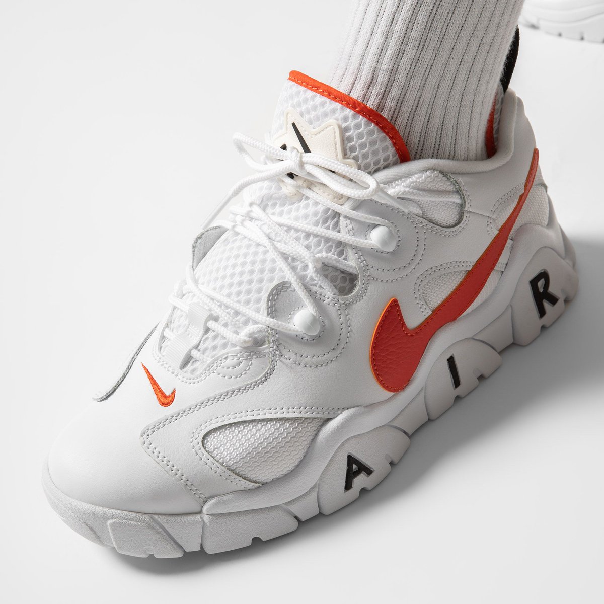 nike air barrage low rucker park