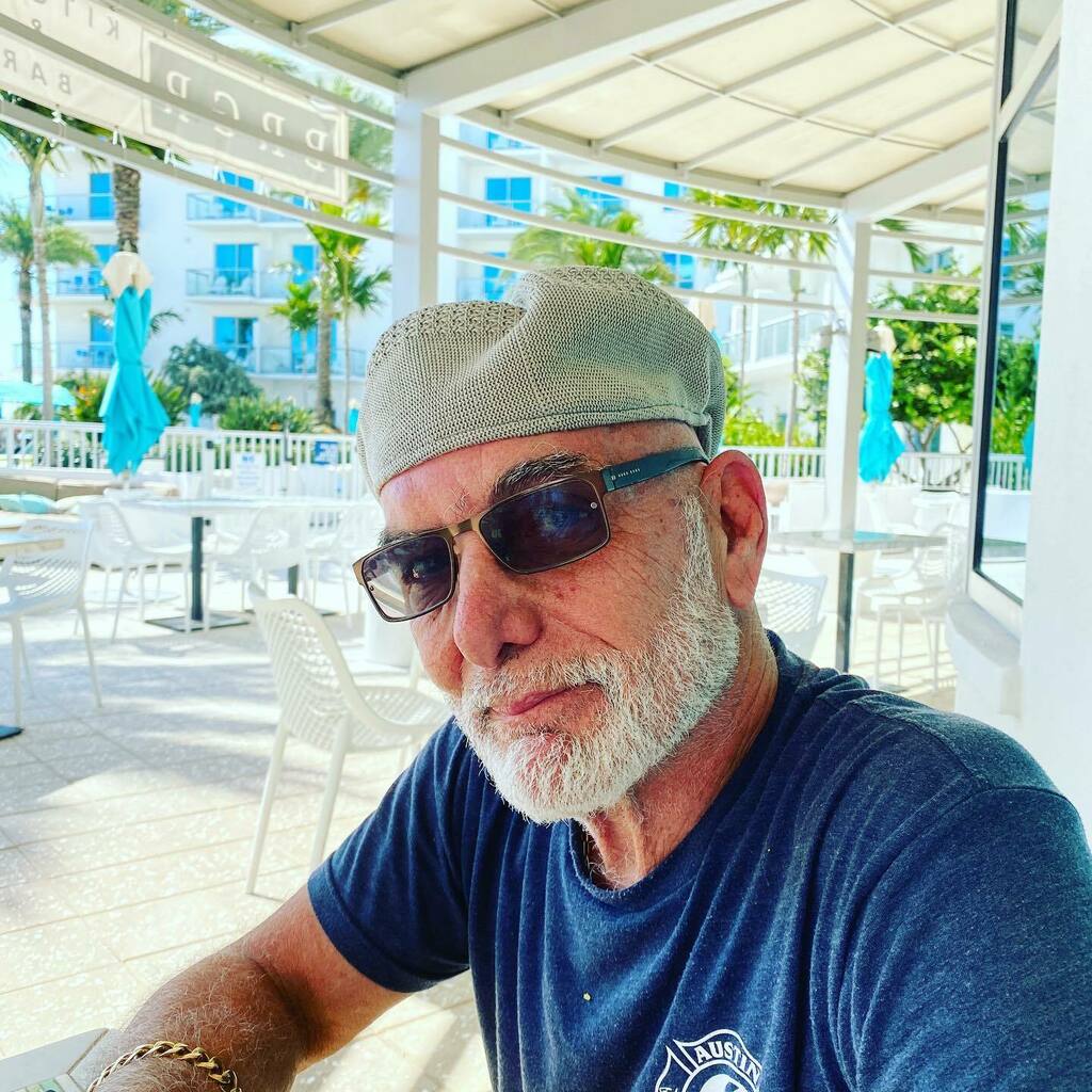 Happy Birthday @bigjimjohnston 
You’re like a fine wine! Love you Dad. instagr.am/p/CCA_tIKgBxYx…