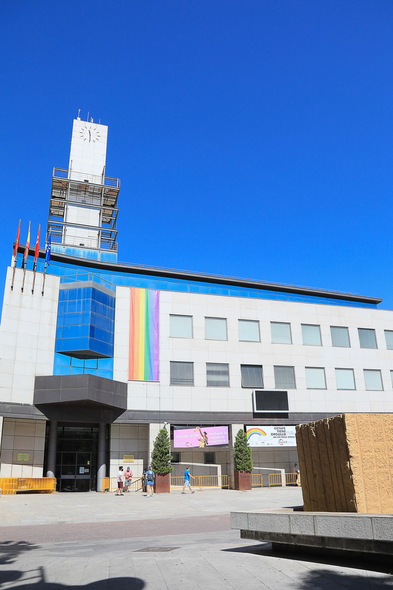 aytogetafe's tweet photo. La Corporación Municipal se ha unido esta mañana en #Getafe a la celebración del #DiadelorgulloLGTBI que se conmemoró en el día de ayer. https://t.co/lSnFVyGlTH