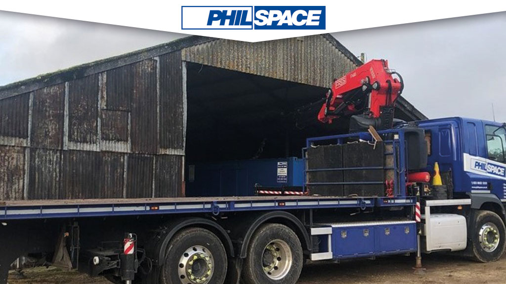 PhilspaceLtd's tweet photo. This unit had to be placed inside a barn where our lorry or crane couldn't fit. But, we delivered.

Do you need a #DifficultDelivery? Call us on 02380 223333 or email our team at enquiries@philspace.co.uk to learn more.

#WelfareUnits #ShippingContainers https://t.co/sFEbxqmGVs