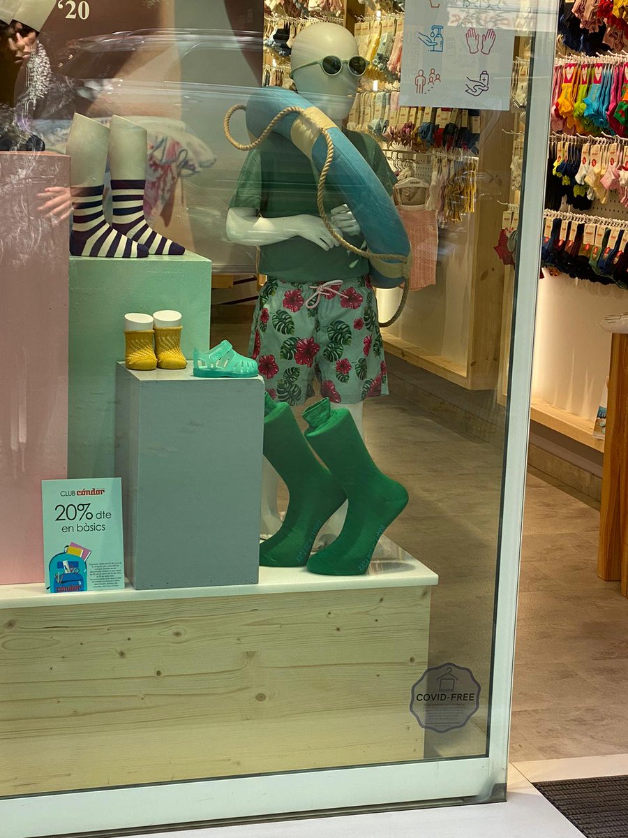 modaccat's tweet photo. Les botigues de @PuntoBlanco i @Condormoda també llueixen el distintiu #CovidFree de Modacc i la Generalitat @ccamcat. 👏👏👏
🛍️ Si ets comerç de moda i compleixes les condicions de seguretat i higiene, demana el teu!
👉 Més info a https://t.co/L12ZaBioXh
#Moda #retail #Modacat https://t.co/rCn5FBdXdT