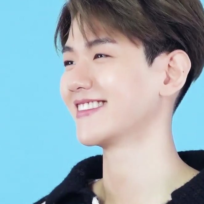 bhyunsource's tweet photo. all smiles around baekhyun 🤍✨ https://t.co/w9o2lYgDBq
