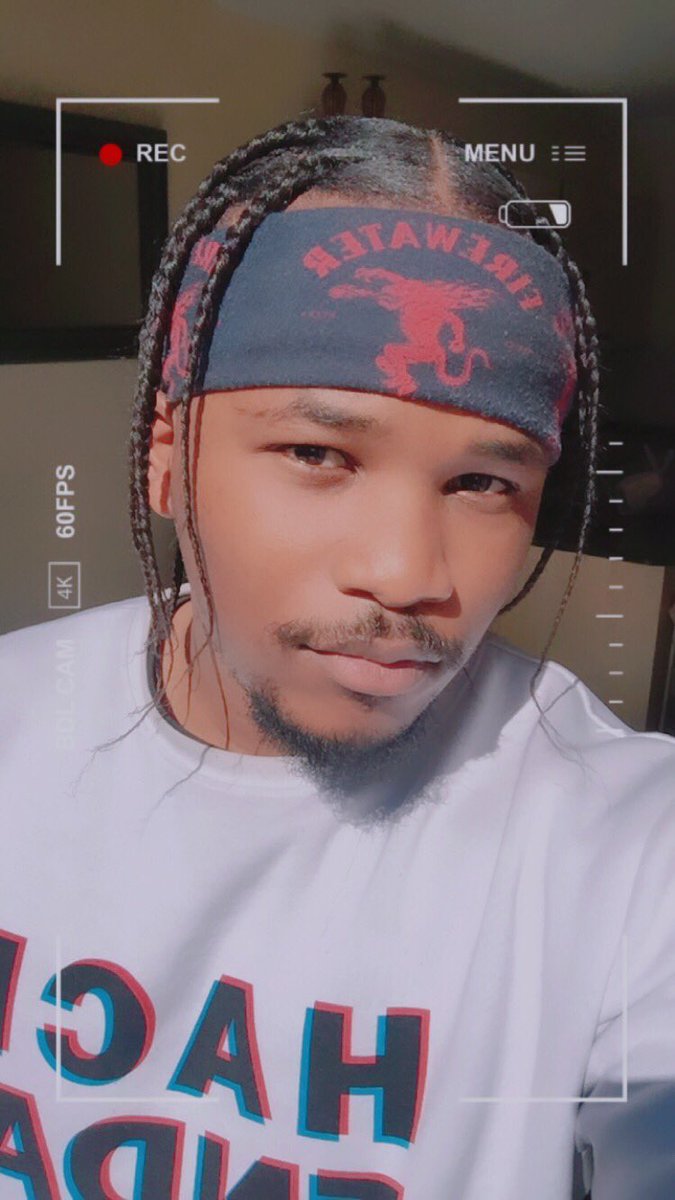 itsofficialQ's tweet photo. I’m posting these everywhere. Allow me to feel myself today lol ☀️💎 https://t.co/SRtGkPhhnQ