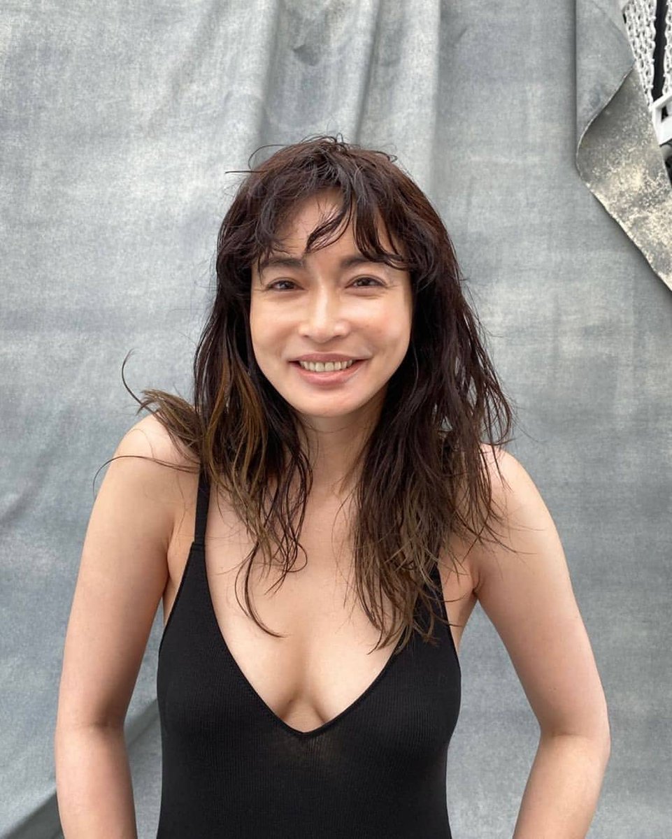 長谷川京子 の感情分析 Nyakone