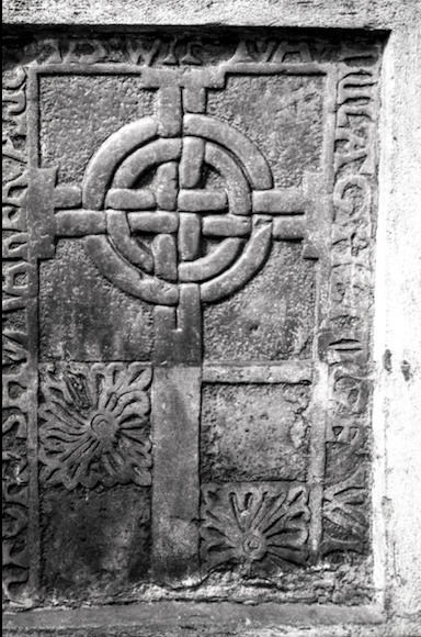 GothicPast's tweet photo. @MEMSLibUKC Ooh, thank you kindly for mention &amp; we hope our archive is a help to #medievaltwitter #medievalart #sculpture #arthistory researchers! Happy to answer any inquiries via DM :-) &amp; we have questions for peeps too! How about helping us identify this #tomb #plaque? Poss #Galway? https://t.co/vMAeqRSuZw