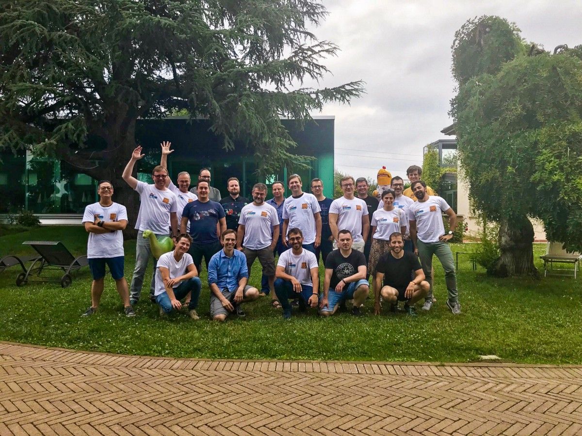 avanscoperta's tweet photo. "What happens in Bologna stays in Bologna" π€« Not this time, thanks to @wjptak's summary of the first-ever #EventStorming Summit which took place in 2018. π #ESS18
https://t.co/vay280EMUx
#DDDesign #Microservices #SoftwareDevelopment @eventstorming #Facilitation @ziobrando https://t.co/LffA3Wt2ux