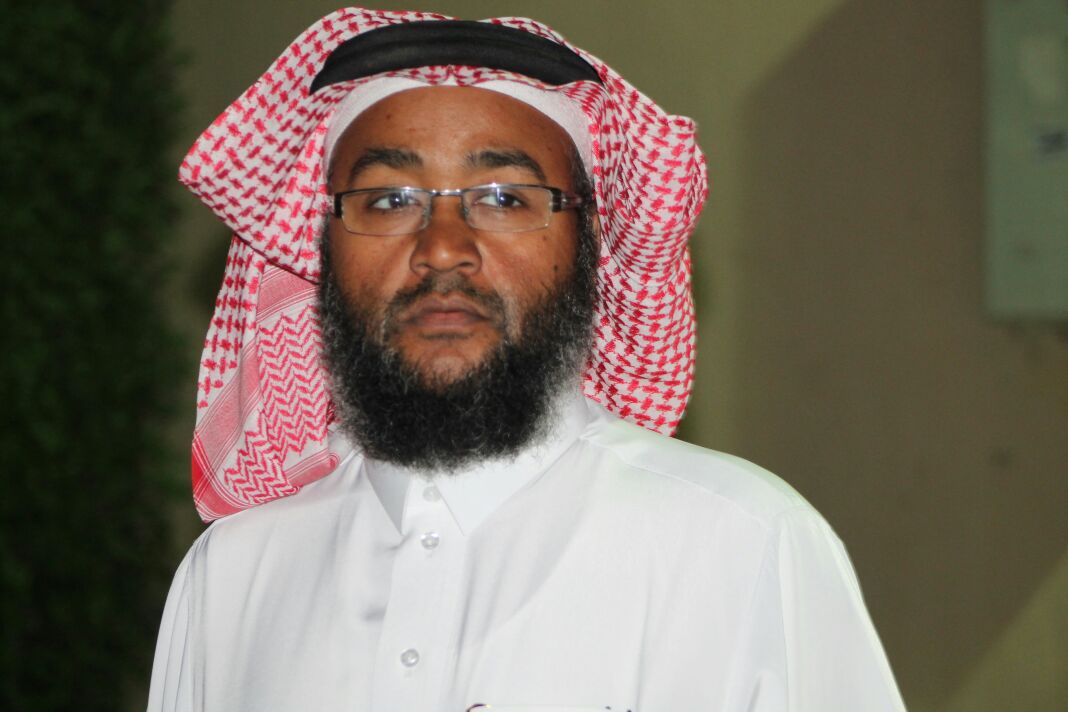 انتقل الى مثواه الاخير.الاخ الحبيب منصور بن عثمان الهليل ابوأنس 
الله يرحمه ويغفر له وأسأل الله الكريم رب العرش العظيم أن يجعل قبره روضه من رياض الجنه وامواتنا واموات المسلمين يارب العالمين..
إنا لله وإنا إليه راجعون.