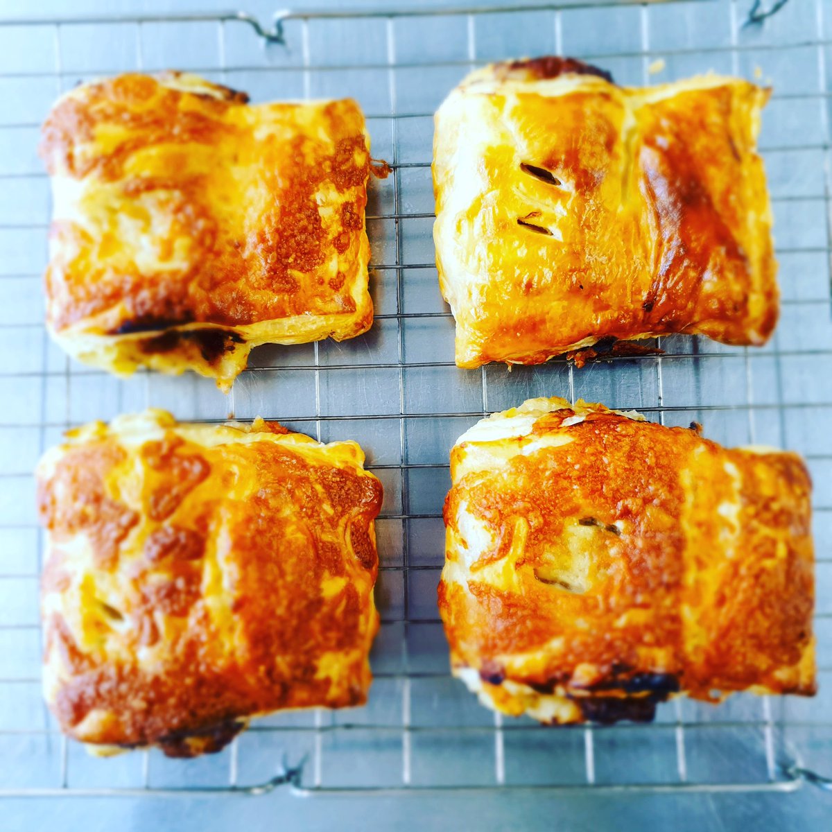 I love the cheesy top on our new vegetarian pastry!  #LovingGreatFood myrtleskitchen.co.uk/product/new-my…