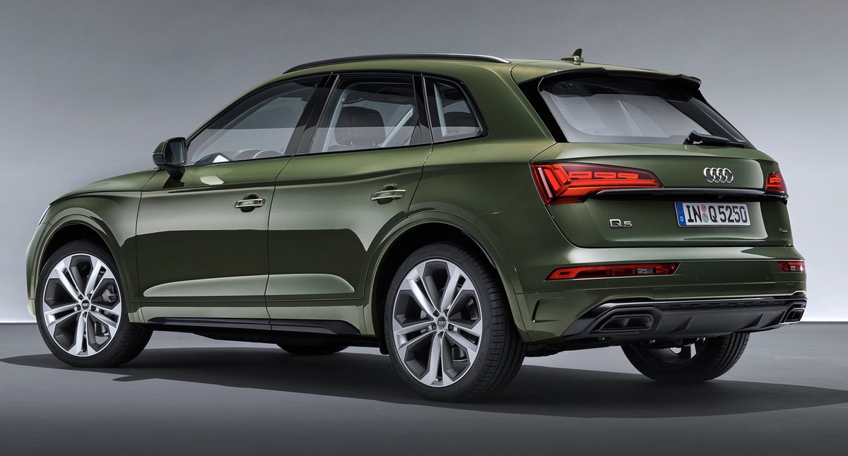 Gairsy_458's tweet photo. 2021 Audi Q5 Revealed.#Audi #AudiQ5 #2021AudiQ5 #2021Q5 #Q5 #SUV #CUV #SportsUtilityVehicle #CompactUtilityVehicle #softroader #offroader #4WD #cars #TopGear #autoblog #autocar #autoexpress #worldcarfans #autonews #motortrend #Motor1 #Drivetribe #TheGrandTour #EvoUK #MotorMag https://t.co/yuH6PRasxe