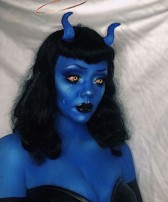 why tan your skin an inappropriate amount when you can literally be any other color you want...more pink and blue and green and purple face paint pls a la  @JunoBirch