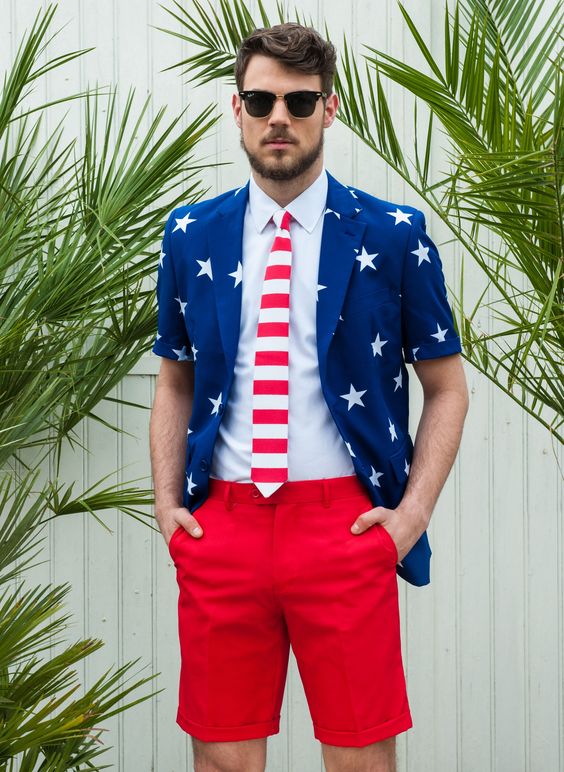 patriotic fashion and makeup is so ugly......minus the connotations, the american flag is visually extremely ugly why would you put that on your body