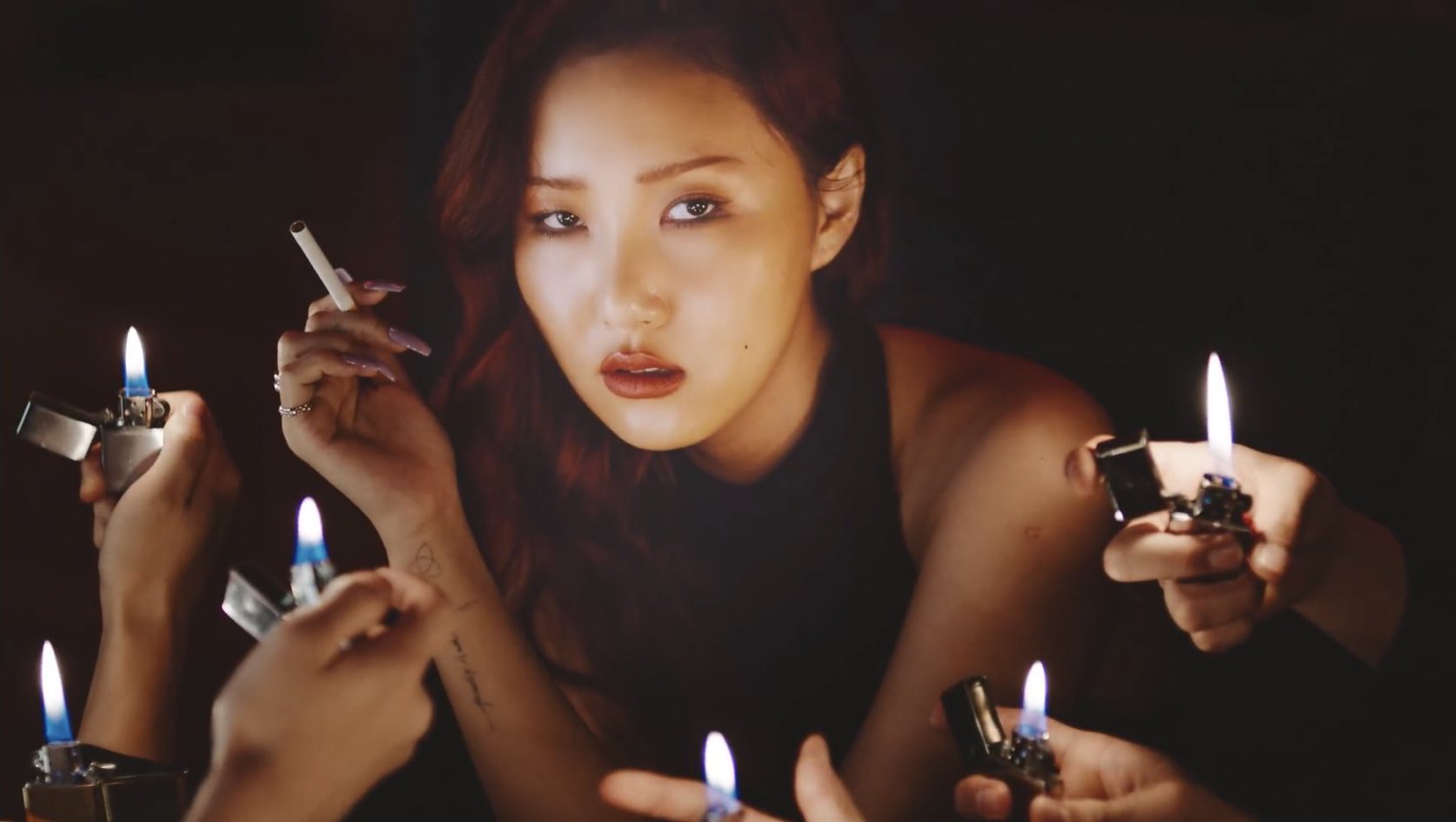 なっちゃん タバコが似合う女性第一位ファサ姐 T Co Wogxn3oo2z Twitter