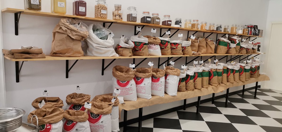 Nuria_dlg's tweet photo. GRANEL ALCAZAR 
Tienda ecológica de productos a granel en Alcázar de San Juan c/ Concordia nº 7
Gran variedad de productos: harinas, especias, legumbres, encurtidos, detergentes, frutos secos, huevos ecológicos..
Puedes traer tus propios recipientes y bolsas, o usar las nuestras. https://t.co/PoKen4BQjO
