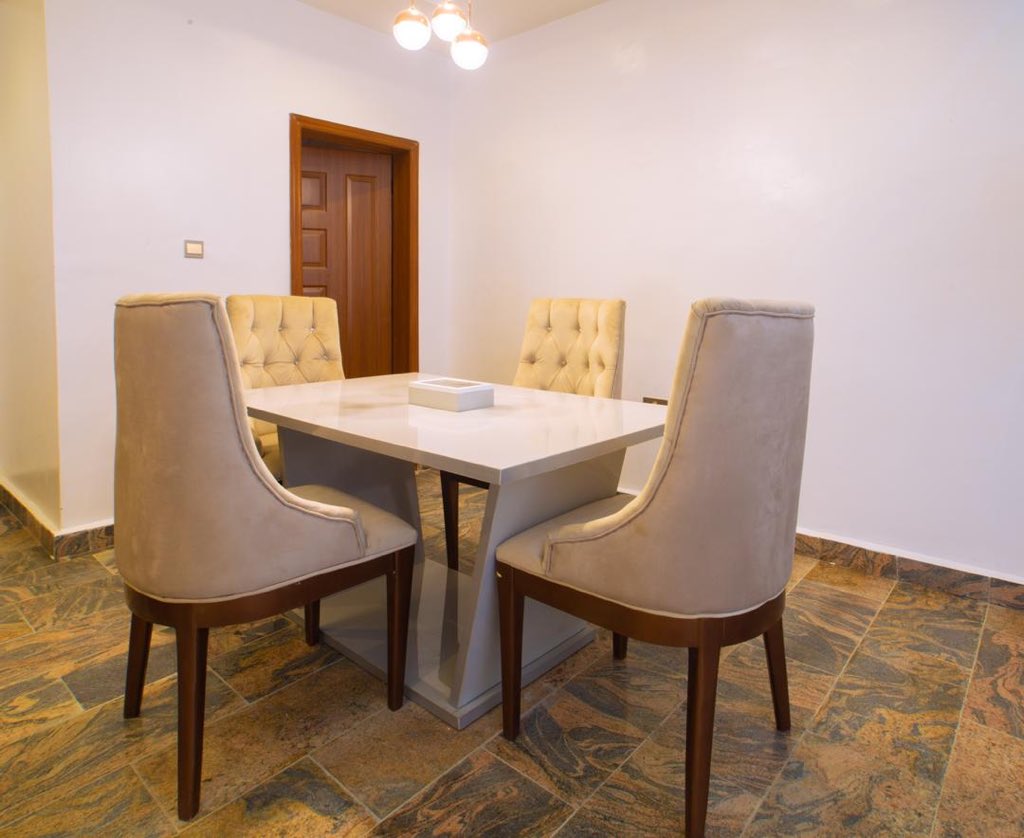 WinnieHostandHome tweet media