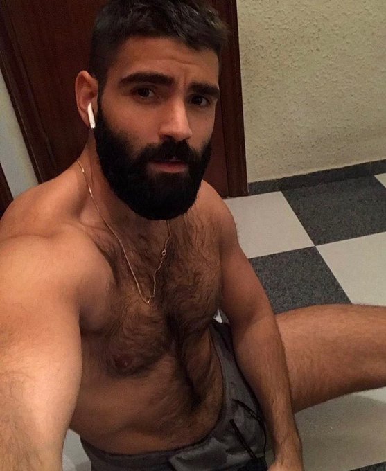June 29 ?? ?? #ILoveHairyMen #hairsome #hairychest #hairygay #hairyfan #scruff #beardedhomo #beard #hairymen
