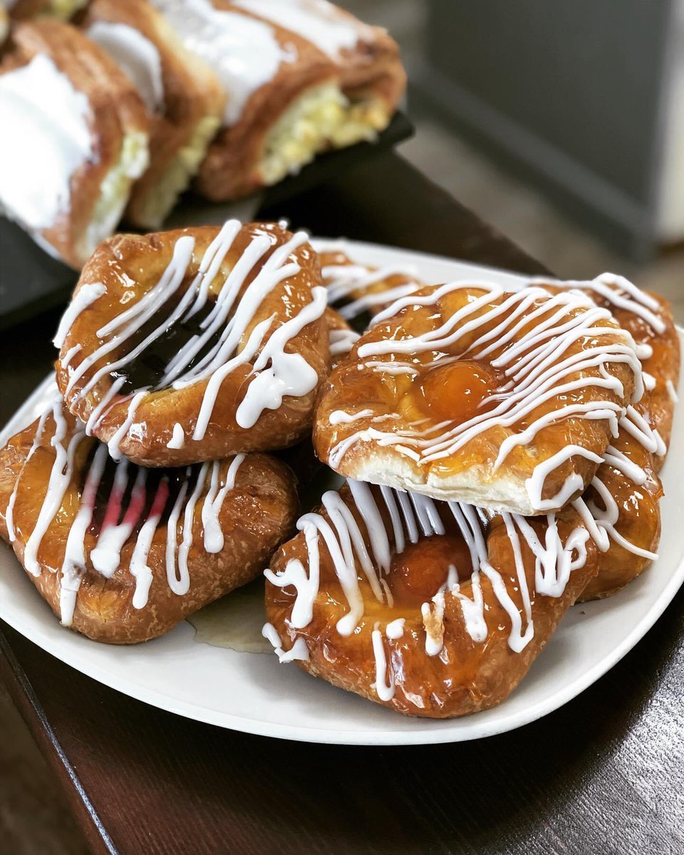 Artisan Bakery? 🍞We have worked with our bakery for over 10 years and the bakery has been baking for over 40 years in the same family name, there quality and produce is exceptional
farmshopfoods.com
#bakery #baking #bread #foodbloguk #foodie #foodies #foodblogger #farmshop