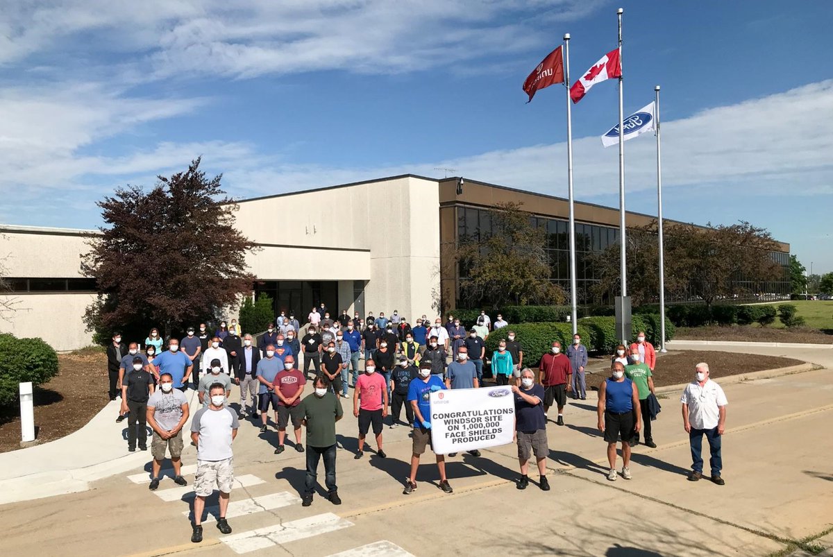 DeanAtFord's tweet image. Congratulations to the @FordCanada #Windsor Site team and @UniforTheUnion for producing one million face shields – an important milestone on the march to build 2.75-million for first responders and frontline healthcare workers across #Canada. #BuiltToLendAHand