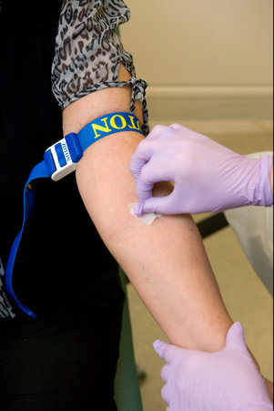 We have new arrangements for patients giving blood samples, making it safe and convenient to do so.

New Hubs are away from our main clinic waiting areas at our hospitals.

Further info will be made available once individuals are contacted for an appt.

nhsggc.org.uk/about-us/media…