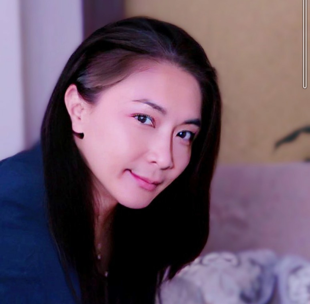 櫻花格格 今日投稿された推しの女人化画像があまりにも綺麗でビックリ 私は若い頃の浅野温子とか武井咲に似てると思った T Co F8mj3ziymf Twitter