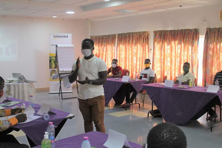 Solidaridad_wa's tweet photo. @Solidaridad_wa under #CORIPII last Wednesday trained 16 RSCs to position them strategically to attract the needed capital to provide climate-smart services to cocoa farmers.
#CORIPII is funded by @NLinGhana
Read full story here:
https://t.co/Fs597R16wi https://t.co/y3p4PADRh5