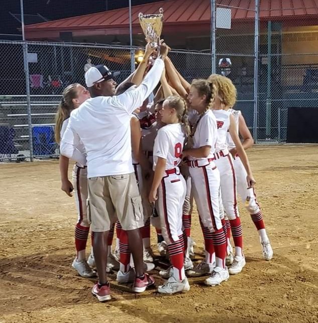 IowaPremierFP's tweet photo. PROUD CLUB DIRECTOR ALERT!  Iowa Premier 12U Black are CHAMPIONS! of the @PGSoftballIowa KISS THE CUP Tournament!  Double dipped @StLChaos 12U to claim the title!  GREAT JOB LADIES!  2nd tourney title in a row for this group!  #RealDeal. #keepitrollin https://t.co/pZvaZJeaFM