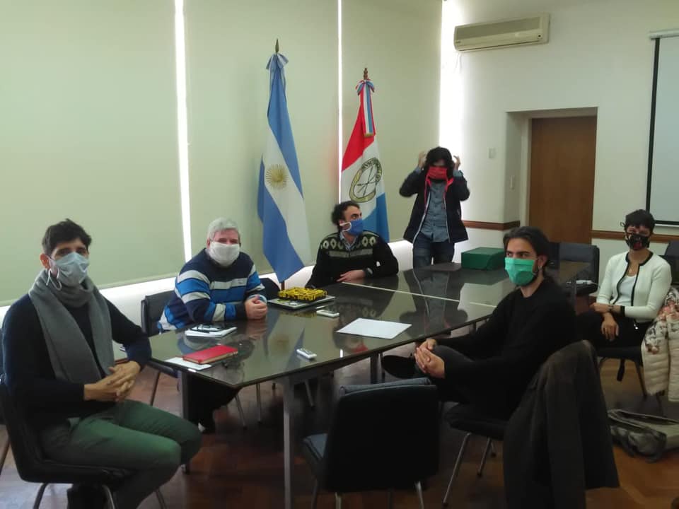 kokueproject's tweet photo. Abbiamo presentato al Ministerio de la Producción della provincia di Santa Fe (Argentina) il nostro progetto sull’implementazione di orti agroecologici attraverso una App e un gioco da tavolo.
@ACDIargentina @FondazioneAVSI
#Agenda2030 #ODS #agroecology #foodsovereignity https://t.co/KMwTeMq7c0