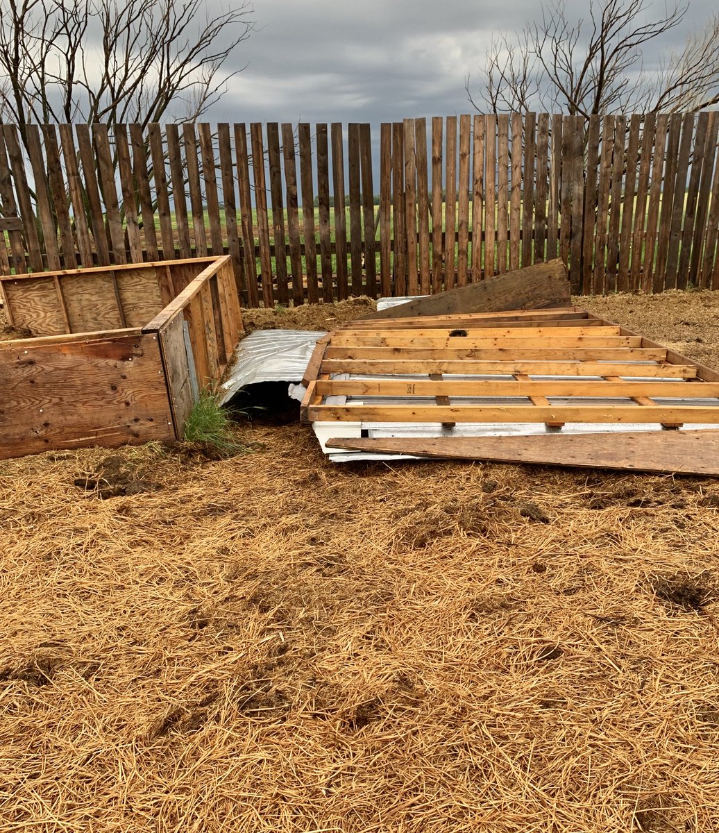FlyerCattleCo's tweet photo. Guess we are in the market for a new calf shelter and some wind breaks. #MotherNature https://t.co/tbCvd9CRC1